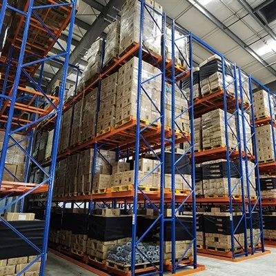 Használható-e szűk folyosós állvány élelmiszertároló raktárban?